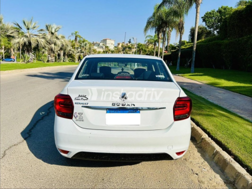Renault Logan 2018 White Automatic Used for Sale in Greater Cairo ( Cairo + Giza) - 5