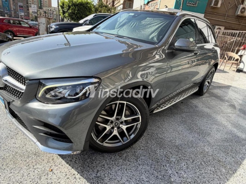 مرسيدس GLC 250 2019 رمادي أوتوماتيك مستعملة للبيع في مدينة نصر - 4