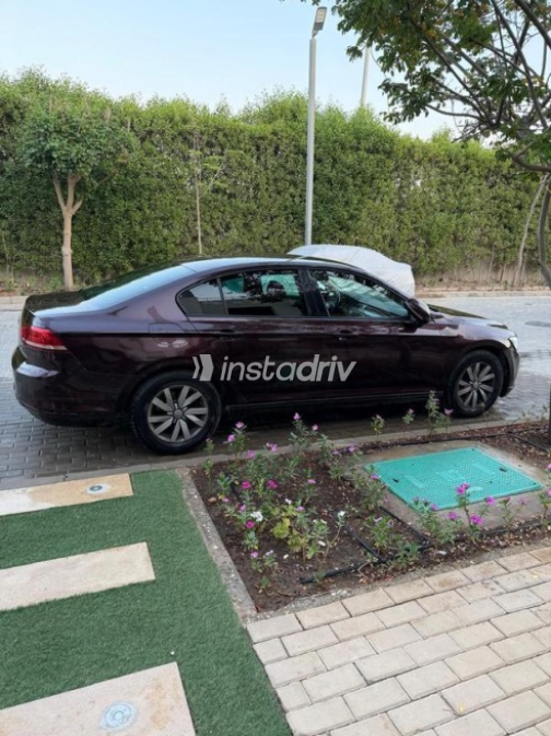 Volkswagen Passat 2017 White Automatic Used for Sale in Greater Cairo ( Cairo + Giza) - 4