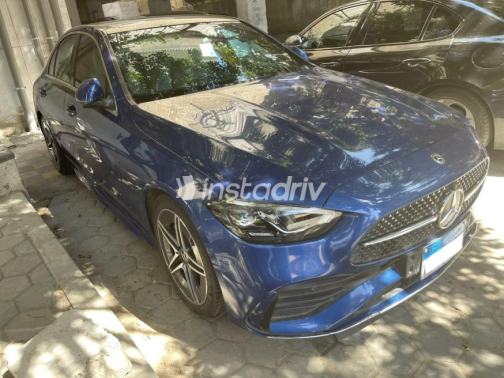 Mercedes C 180 2022 Dark Blue Automatic Used for Sale in Cairo - 3