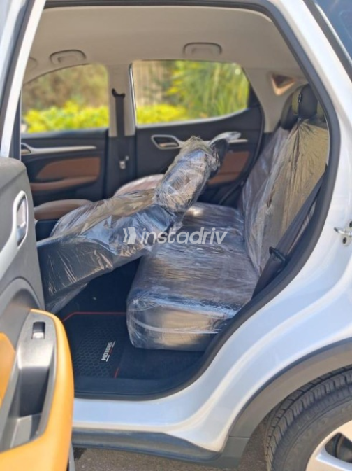 MG ZS EV 2025 White Automatic Used for Sale in Sheikh Zayed City - 4