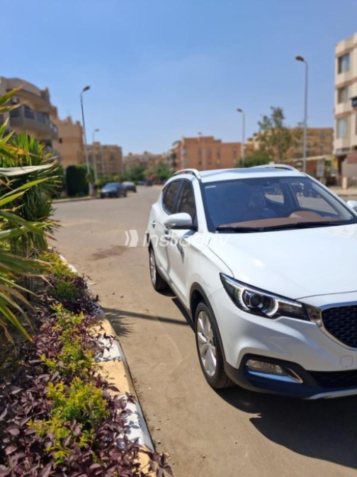 MG ZS EV 2025 White Automatic Used for Sale in Sheikh Zayed City - 7