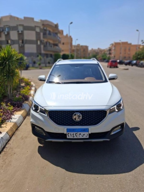 MG ZS EV 2025 White Automatic Used for Sale in Sheikh Zayed City - 8