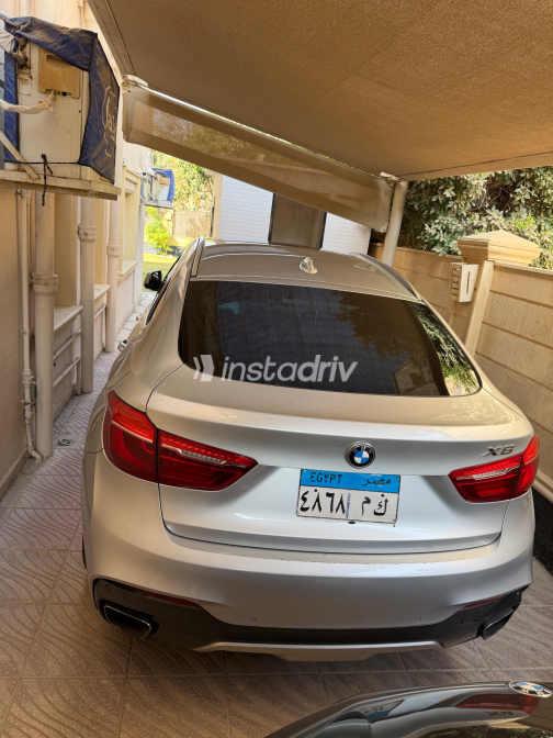 بي ام دبليو X6 2018 فضي أوتوماتيك مستعملة للبيع في الجيزة - 2