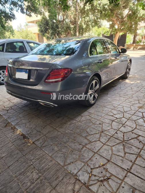 Mercedes E 180 2018 Gray Automatic Used for Sale in Heliopolis - 7