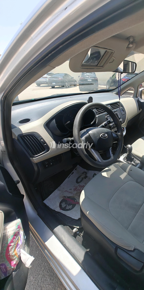 Kia Rio 2015 Silver Automatic Used for Sale in Giza - 3