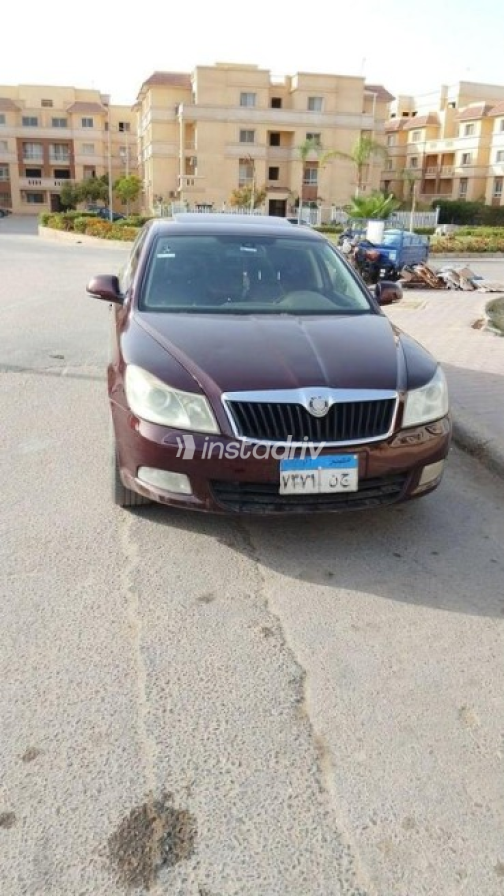 سكودا فانتازيا 2012 أحمر غامق أوتوماتيك مستعملة للبيع في القاهرة الكبرى ( القاهرة - الجيزة) - 1