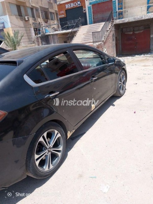 كيا K3 2016 أسود أوتوماتيك مستعملة للبيع في العبور - 2