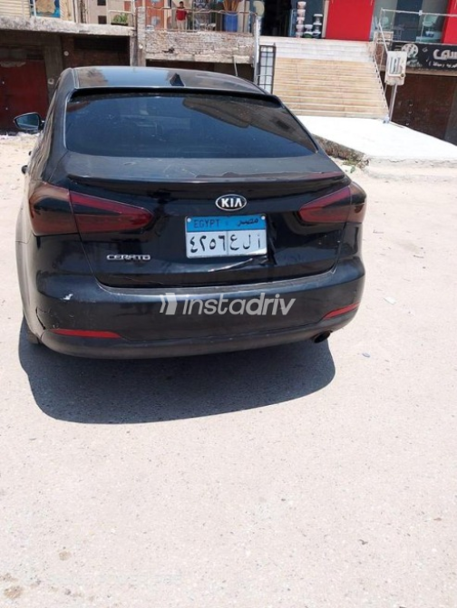 كيا K3 2016 أسود أوتوماتيك مستعملة للبيع في العبور - 3