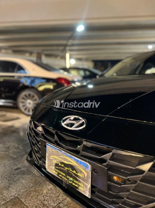 Hyundai Elantra 2021 Black Automatic Used for Sale in Nasr city - 9