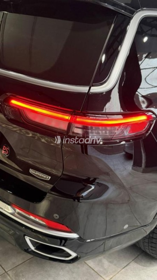 جيب جراند شيروكي 2023 أسود أوتوماتيك مستعملة للبيع في القاهرة - 8
