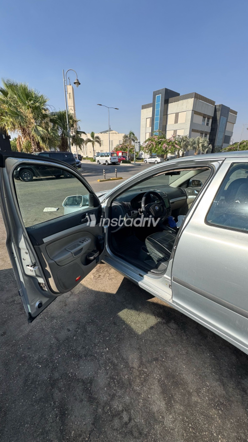 سكودا اوكتافيا A5 2008 فضي أوتوماتيك مستعملة للبيع في القاهرة - 3