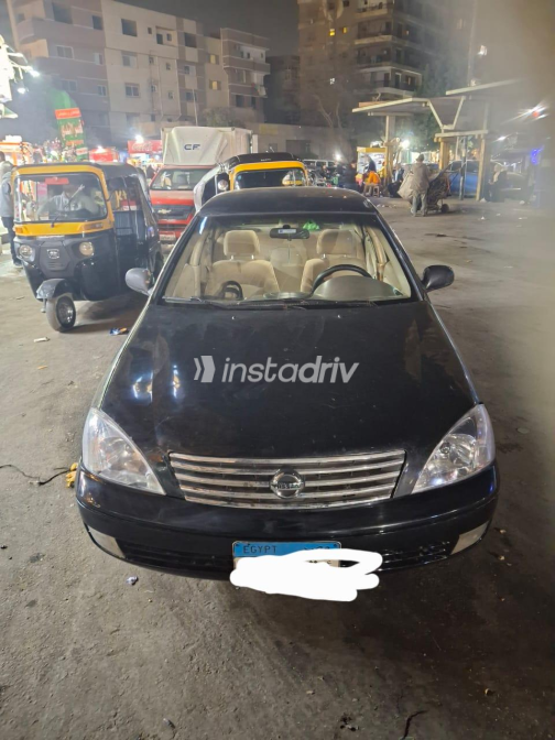 Nissan Sunny 2012 Black Automatic Used for Sale in El Haram - 4