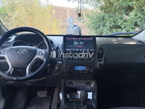 هيونداي IX 35 2015 أحمر أوتوماتيك مستعملة للبيع في أسوان - 3