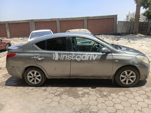 Nissan Sunny 2013 Silver Automatic Used for Sale in Obour City - 1