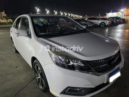 زوتى T500 2019 أبيض أوتوماتيك مستعملة للبيع في القاهرة - 3