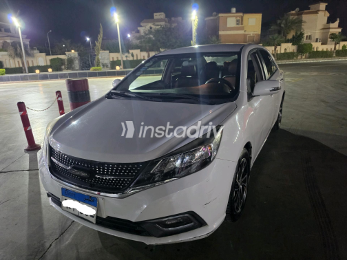 زوتى T500 2019 أبيض أوتوماتيك مستعملة للبيع في القاهرة - 5