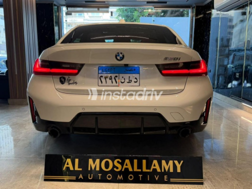 بي ام دبليو 320 2026 أبيض أوتوماتيك مستعملة للبيع في القاهرة - 7
