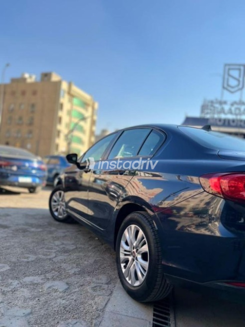 فيات تيبو 2021 أزرق غامق أوتوماتيك مستعملة للبيع في مدينة نصر - 4