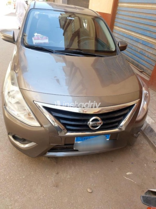 Nissan Sunny 2017 White Automatic Used for Sale in Greater Cairo ( Cairo + Giza) - 2