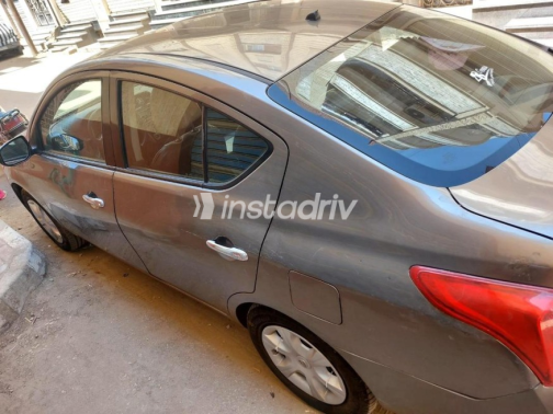 Nissan Sunny 2017 White Automatic Used for Sale in Greater Cairo ( Cairo + Giza) - 4