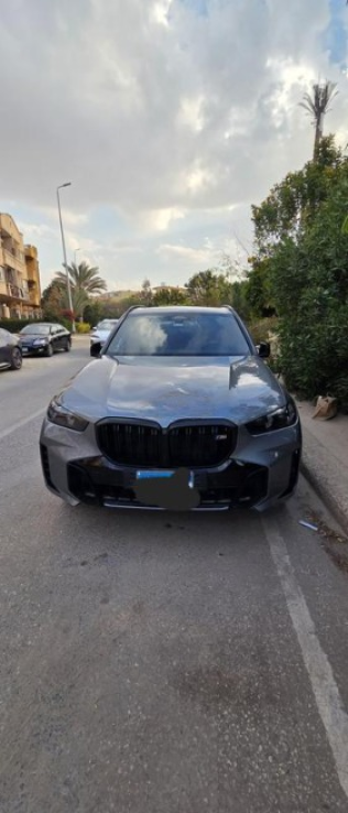بي ام دبليو X5 M 2025 رمادي غامق أوتوماتيك مستعملة للبيع في القاهرة
