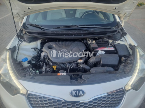 Kia K3 2013 White Automatic Used for Sale in Tanta - 2