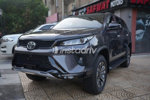 Toyota Fortuner 2026 Gray Automatic Used for Sale in Nasr city - 1