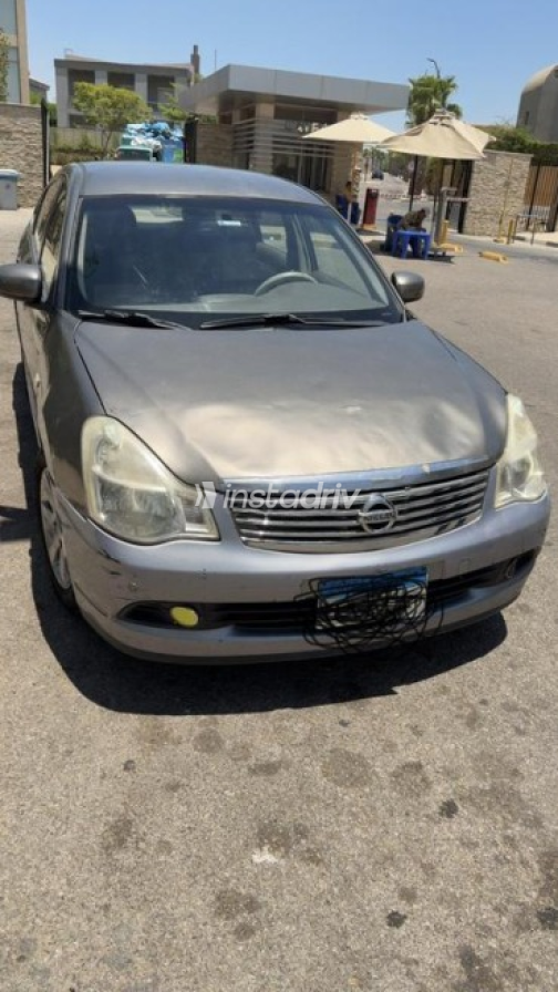 Nissan Bluebird 2010 Silver Automatic Used for Sale in Giza - 1