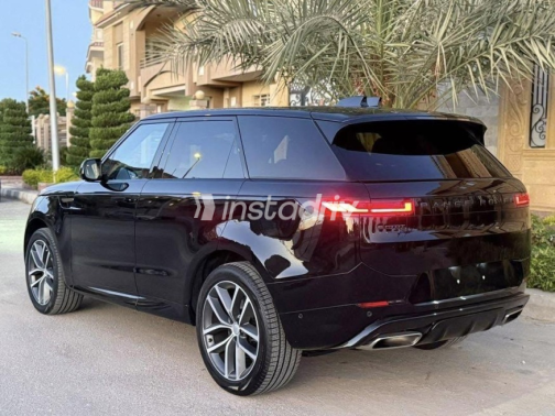 لاند روفر رنج روفر سبورت 2024 أسود أوتوماتيك مستعملة للبيع في مدينة الشيخ زايد - 3