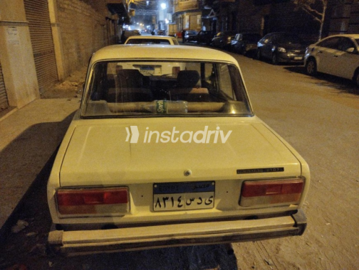 لادا 2105 1991 أبيض يدوي مستعملة للبيع في أسيوط - 2