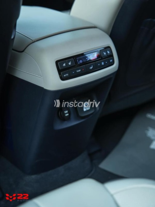 Hyundai Palisade 2023 White Automatic Used for Sale in Sheikh Zayed City - 10
