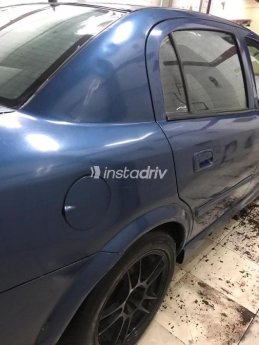 Opel Astra 2003 Dark Blue Manual Used for Sale in El Haram - 6