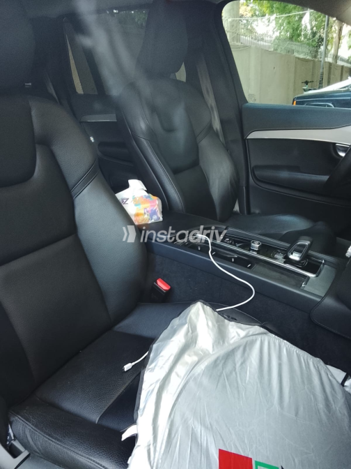 فولفو XC90 2023 فضي أوتوماتيك مستعملة للبيع في الزمالك - 5