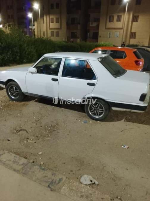 فيات دوجان 1995 أبيض يدوي مستعملة للبيع في الزقازيق - 1