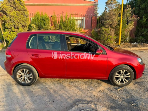 Volkswagen Golf 6 2011 Dark Red Automatic Used for Sale in Sheikh Zayed City - 7
