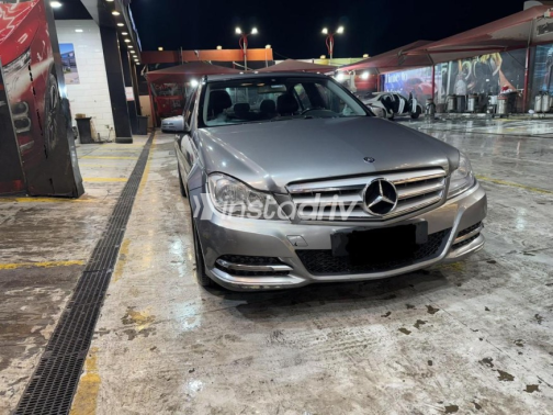 Mercedes C 180 2013 Dark Gray Automatic Used for Sale in Cairo - 2