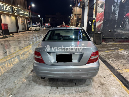 Mercedes C 180 2013 Dark Gray Automatic Used for Sale in Cairo - 3