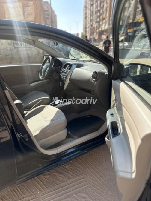 Nissan Sunny 2020 Black Automatic Used for Sale in El Haram - 3