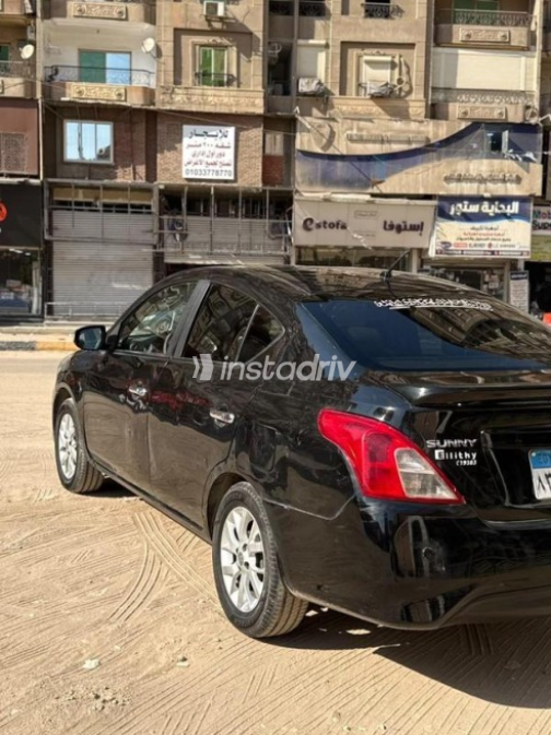 Nissan Sunny 2020 Black Automatic Used for Sale in El Haram - 5