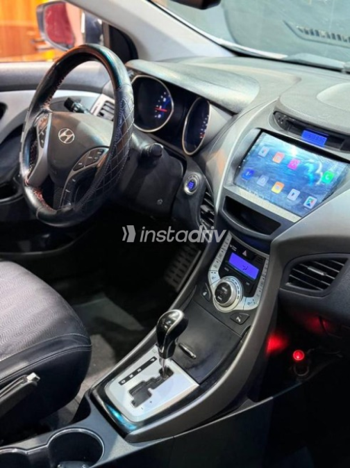 Hyundai Avante 2012 White Automatic Used for Sale in Nasr city - 6