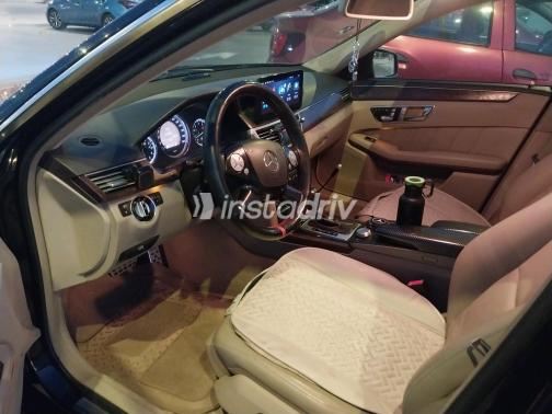 مرسيدس E 250 2011 أسود أوتوماتيك مستعملة للبيع في الجيزة - 2