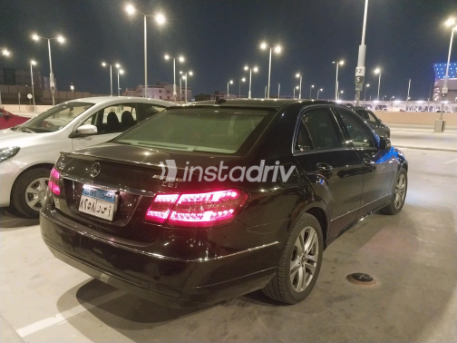 مرسيدس E 250 2011 أسود أوتوماتيك مستعملة للبيع في الجيزة - 8