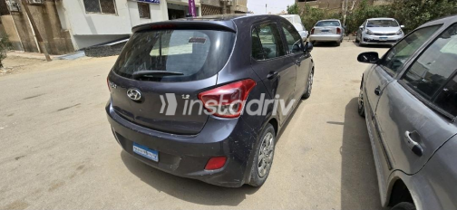 هيونداي جراند i10 2016 رمادي يدوي مستعملة للبيع في مدينة نصر - 9