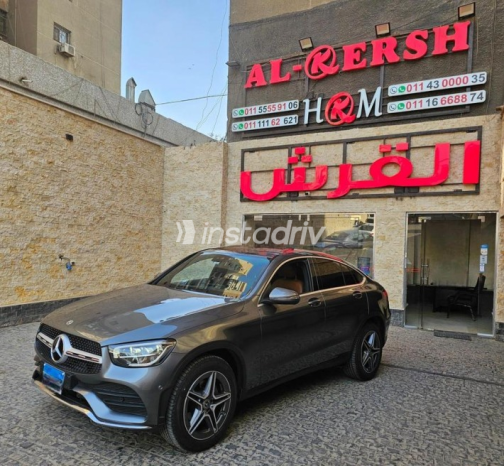 مرسيدس GLC 300 2023 أسود أوتوماتيك مستعملة للبيع في القاهرة - 1