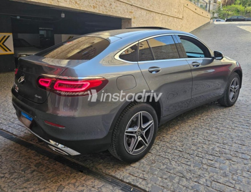 مرسيدس GLC 300 2023 أسود أوتوماتيك مستعملة للبيع في القاهرة - 4