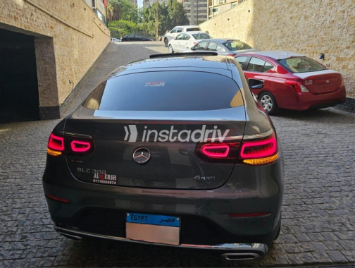 مرسيدس GLC 300 2023 أسود أوتوماتيك مستعملة للبيع في القاهرة - 8
