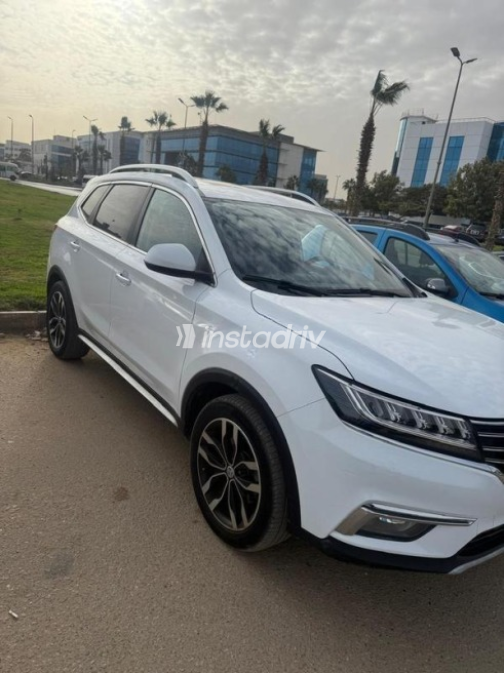 ام جى ار اكس 5 2022 أبيض أوتوماتيك مستعملة للبيع في مدينة الشيخ زايد - 3