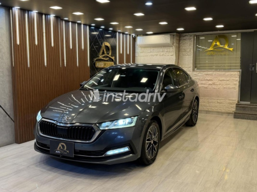 سكودا اوكتافيا 2021 رمادي أوتوماتيك مستعملة للبيع في مدينة نصر - 2