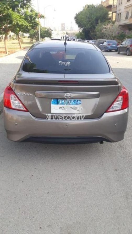 Nissan Sunny 2023 White Automatic Used for Sale in Greater Cairo ( Cairo + Giza) - 4